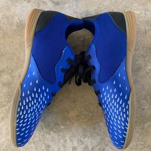 Adidas Youth Predator Turf shoes size 4.5